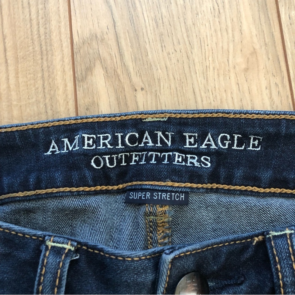 Women’s American Eagle Blue denim Super Stretch Shortie shorts size 4 - Picture 7 of 12